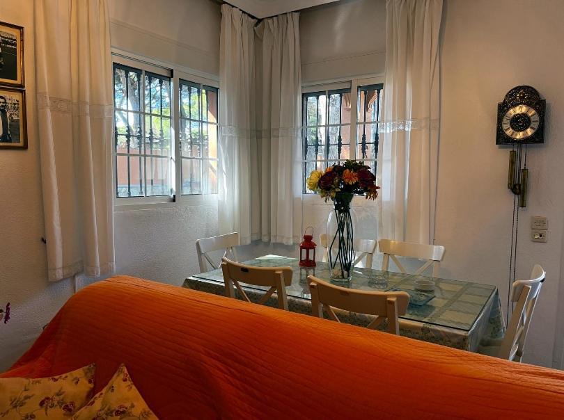 Chalet Los Pinos Con Piscina Privada Novo Sancti Petri Luaran gambar
