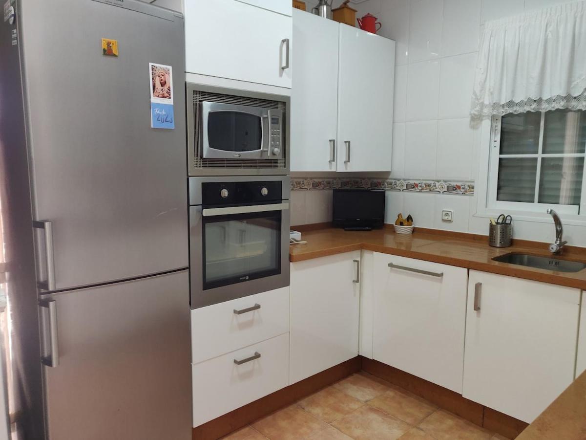 Chalet Los Pinos Con Piscina Privada Novo Sancti Petri Luaran gambar