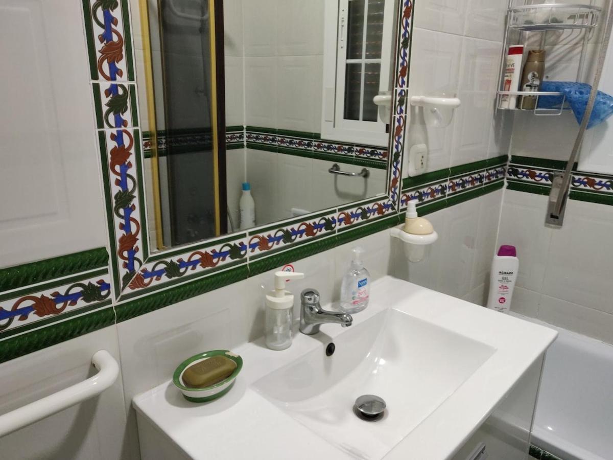 Chalet Los Pinos Con Piscina Privada Novo Sancti Petri Luaran gambar
